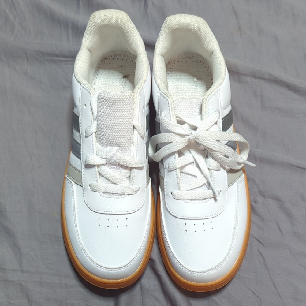 adidas Kids White Sneakers with Gum Sole